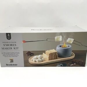 Brookstone Indoor Outdoor S’Mores Making Kit